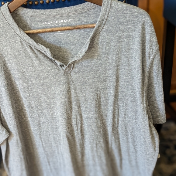Lucky Brand Notch Tee - Picture 6 of 16